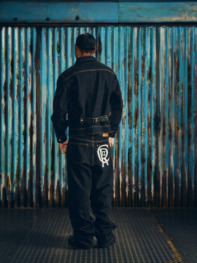 CREST CHAINSTITCH BAGGY JEANS [WASHED BLACK]