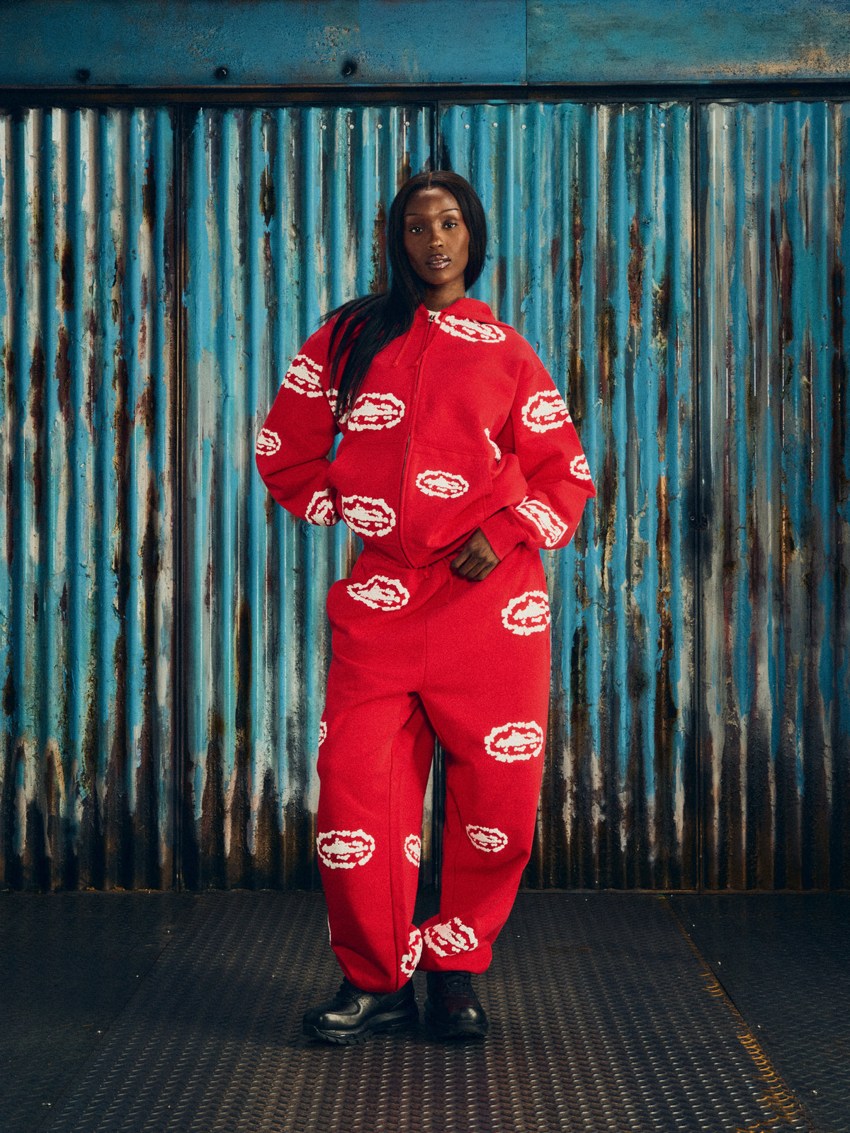 ISLAND WREATH SWEATPANT [RED]